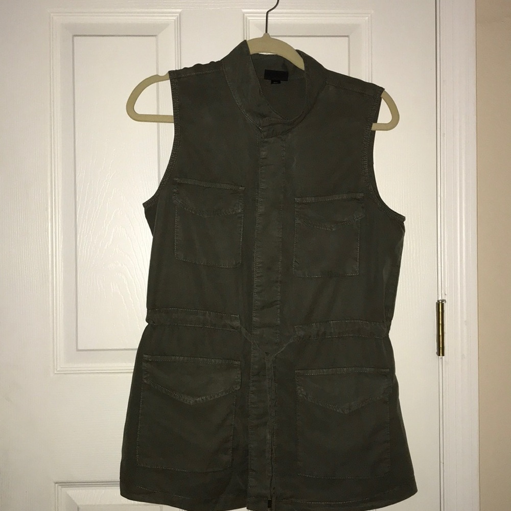 Mossimo vest blouse